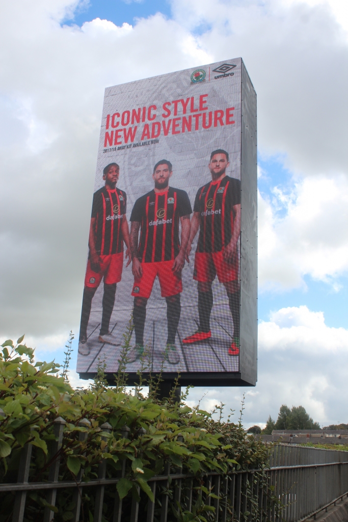 Stadia Solutions broker LED deal with Huddersfield