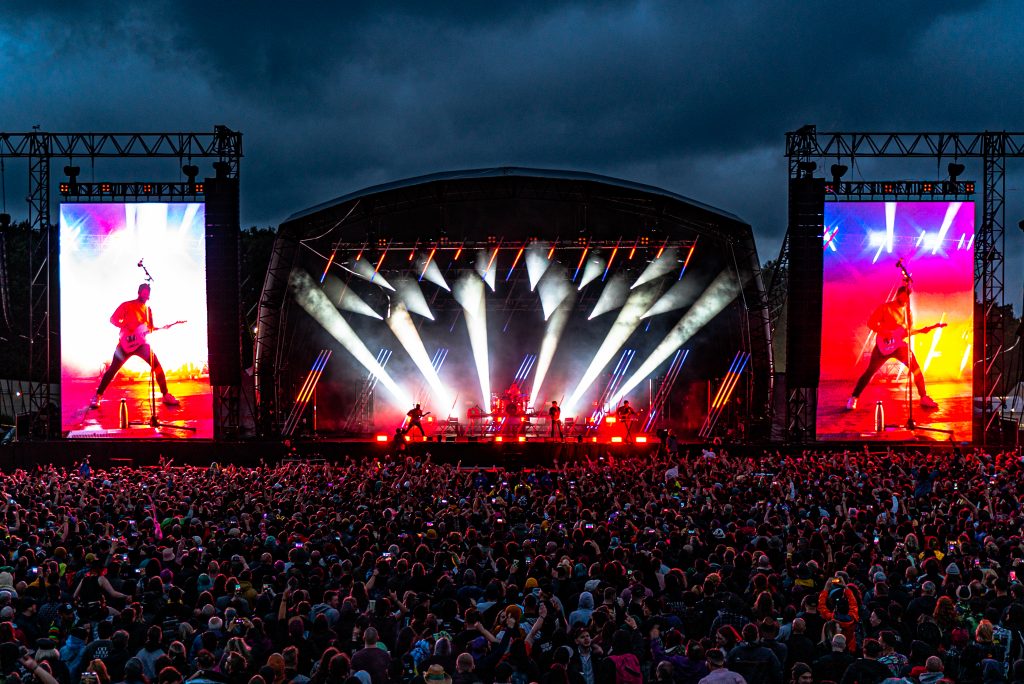 Green Hippo at Download Festival Pilot with Mandylights