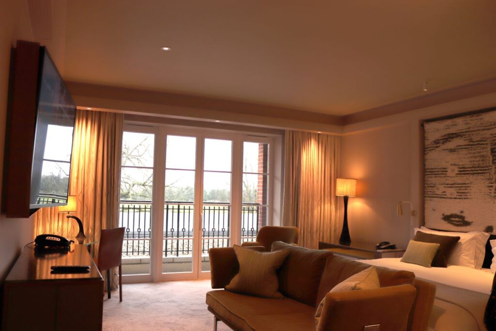 Philips MediaSuite to deliver five star guest room entertainment