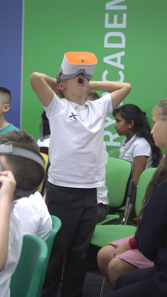 RM Technology introduces ClassVR to portfolio by joining Avantis Education global partner network